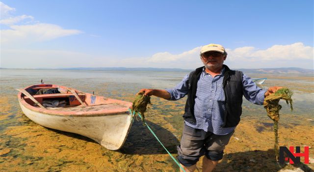 Marmara Gölü'nde korkutan manzara