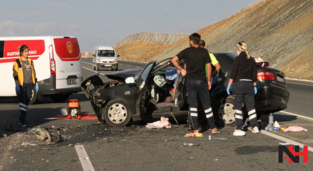 Cenaze yolunda feci kaza 2 ölü