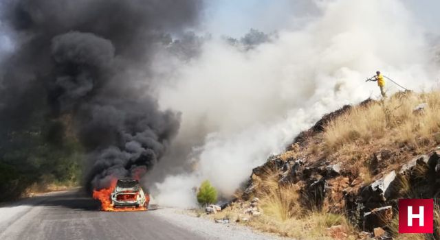 Otomobilde çıkan yangın makilik alana sıçradı