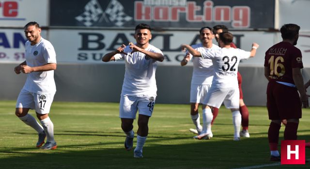 Manisa FK önüne geleni dağıtıyor 5-1