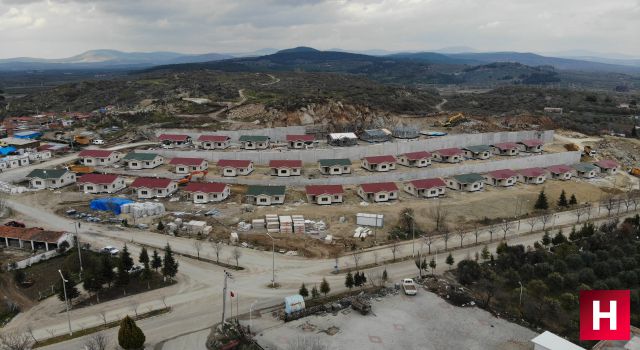 Manisalı depremzedeler yeni evleri için gün sayıyor