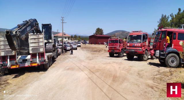 Manisa’dan yangın bölgesine takviye ekipler yola çıktı