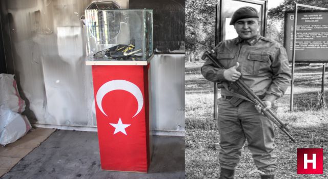 Çıkan yangında bir tek şehidin emanetleri ve Türk bayrağı yanmadı