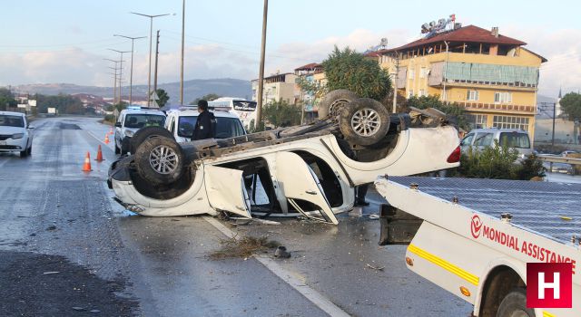 Takla atıp metrelerce sürüklenen kamyonetten sağ çıktılar