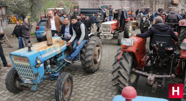 Manisa’da çiftçilerden traktörlü eylem