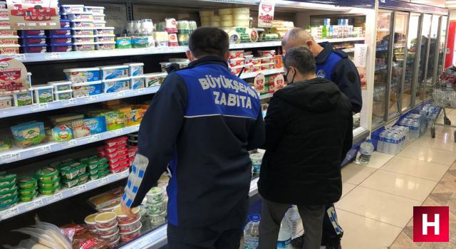 Zabıtadan marketlere etiket denetimi