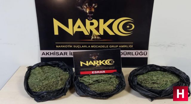 Akhisar'da 3 kilo 202 gram esrar yakalandı