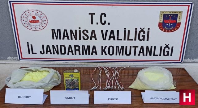 Defineciler Manisa'da patlayıcıyla yakalandılar