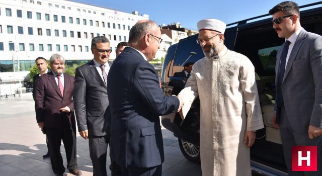 Diyanet İşleri Başkanı Erbaş, Manisa’da