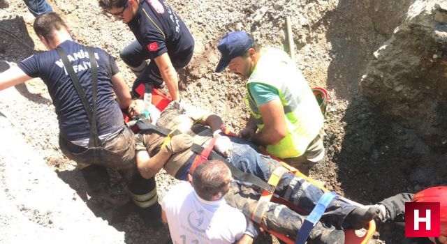 Manisa'da toprak altında kalan işçiyi arkadaşları kurtardı