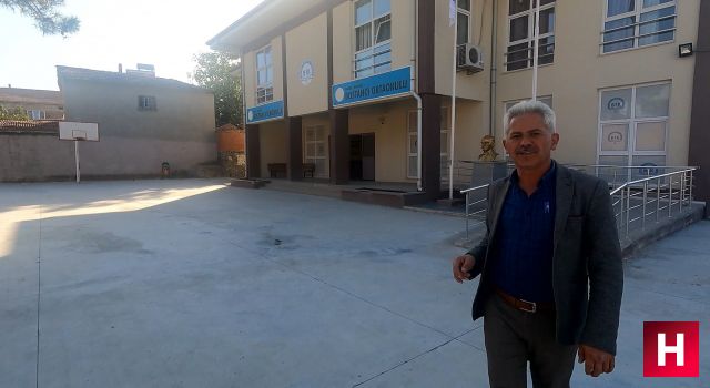 Manisa'da köylüler hasat ettikleri ürünlerin gelirleriyle okul yaptırdı