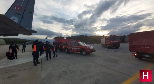 Manisa'dan çok sayıda ekip deprem bölgesine hareket etti