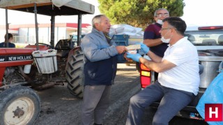 Başkandan üzüm kuyruğundaki üreticilere çorba ikramı