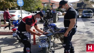 Motosiklet sürücülerine ceza yağdı