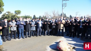 Salihli’de yapımı tamamlanan beton yol dualarla açıldı