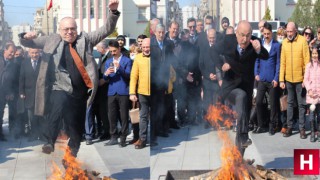 Manisa'da protokolden Nevruz kutlaması