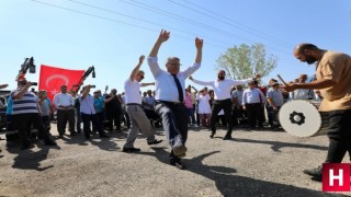 Yüzde 78 zam alan işçiler Çerçi'yi davullu zurnalı karşıladı