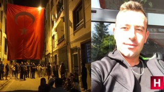 Manisa şehidine ağlıyor