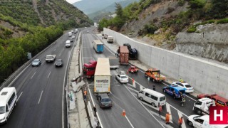 Manisa'da 7 araçlı zincirleme kaza: 5 yaralı