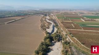 Marmara Gölü'nden sonra Gediz Nehri de kurudu