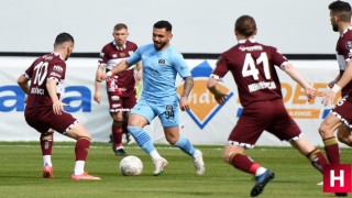 Manisa FK, 80 dakika 10 kişi oynayan rakibine 1-0 mağlup oldu