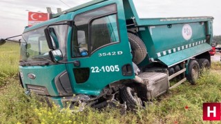 Manisa'da işçi servisi kaza yaptı: 12 yaralı